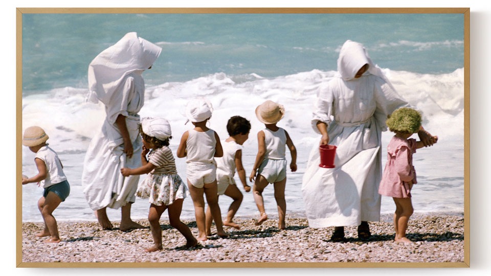 Burt Glinn, Nuns Cattolica (1958) Magnum Photos burt-glinn-nuns-cattolica-1958-agnum-photos