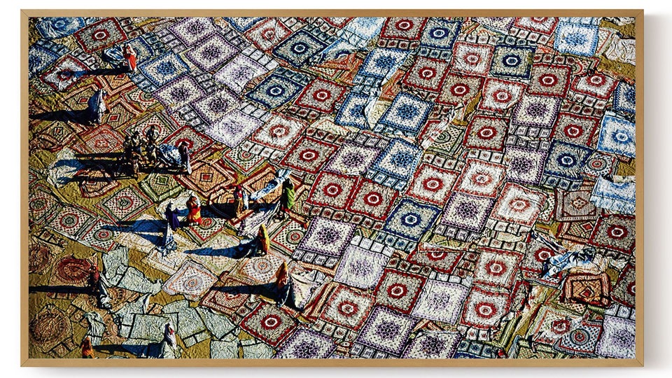 Yann-Arthus Bertrand, Cotton fabric drying in the sun in Jaipur (1999) Samsung Collection yann-arthus-bertrand-cotton-fabric-drying-in-the-sun-in-jaipur-1999-samsung-collection
