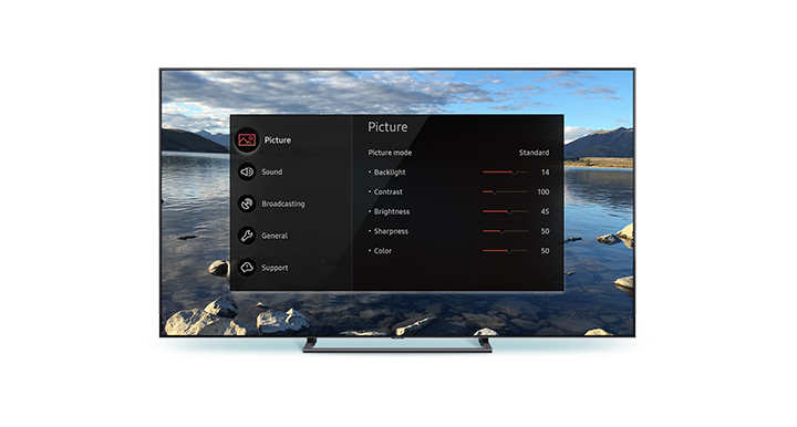 QLED-TV set forfra med Spejlvendte farver