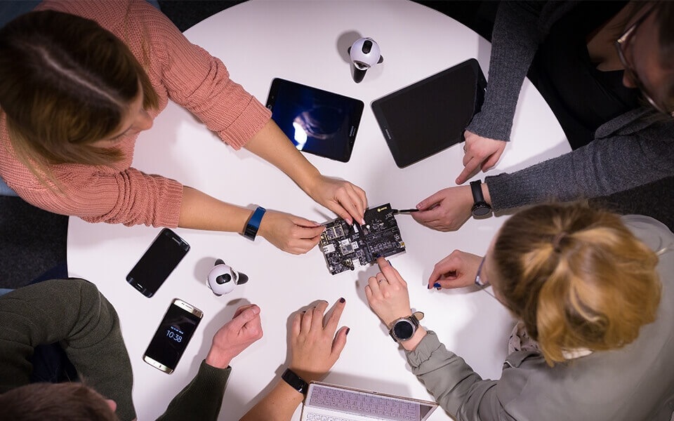 Welt, Entrim 4D, SGNL,C-labs, Kickstarter, Prinker, MOPIC, Creative Lab, Iværksætteri, Iværksættervirksomhed, Iværksættere, Gear VR, Samsung, Innovation Welt, Entrim 4D, SGNL,C-labs, Kickstarter, Prinker, MOPIC, Creative Lab, Iværksætteri, Iværksættervirksomhed, Iværksættere, Gear VR, Samsung, Innovation