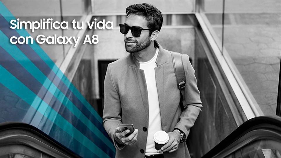 Chico utilizando Galaxy A8 Chico utilizando Galaxy A8