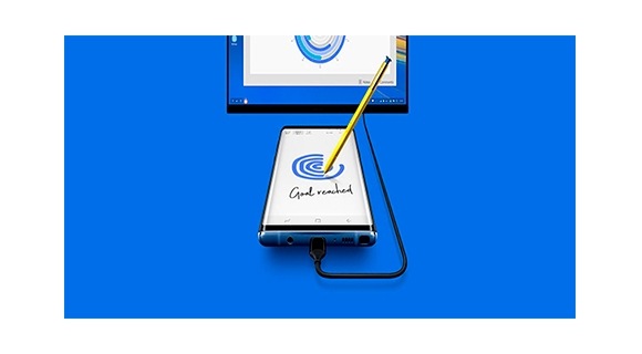 Samsung Galaxy S8 conectado a un monitor mediante Samsung Dex
