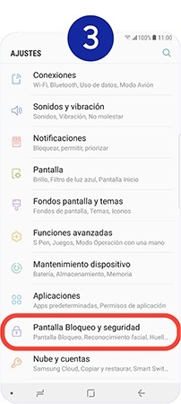 Tocamos en “Pantalla Bloqueo y seguridad”