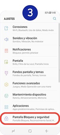 Tocamos en “Pantalla Bloqueo y seguridad”