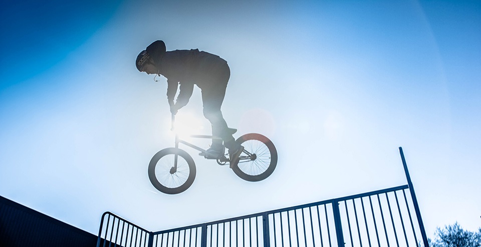 Maxime sur son BMX Maxime sur son BMX