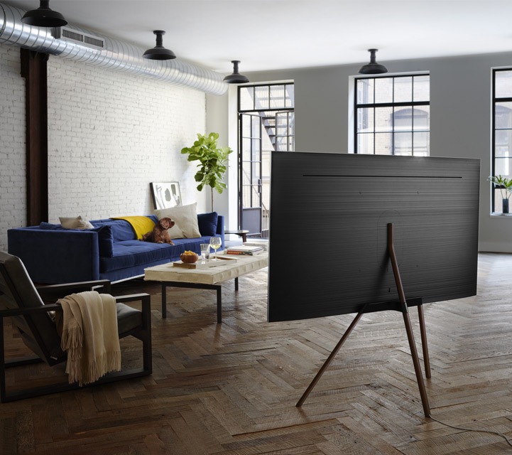 Pied QLED Studio