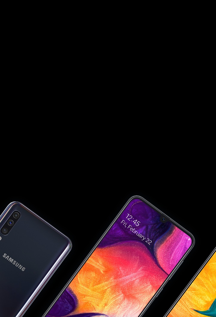 Galaxy A mostrato fronte e retro. Sul display uno sfondo colorato.