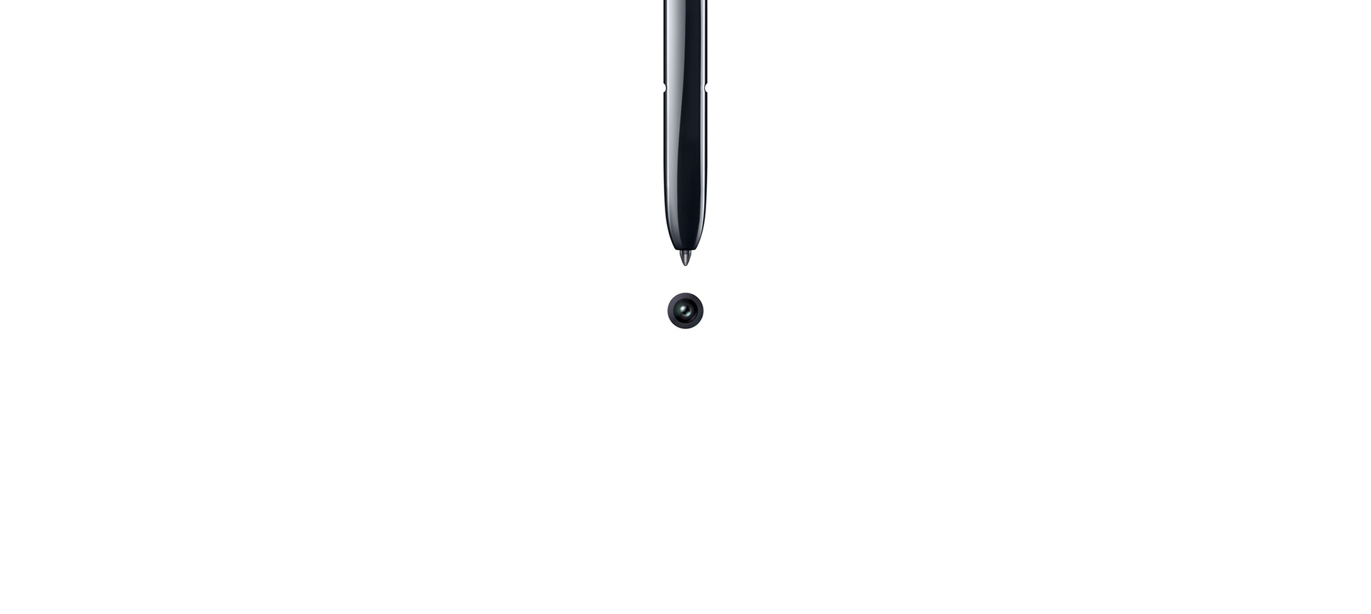 Lower half of black S Pen above a camera lens, in the shape of an exclamation point.
