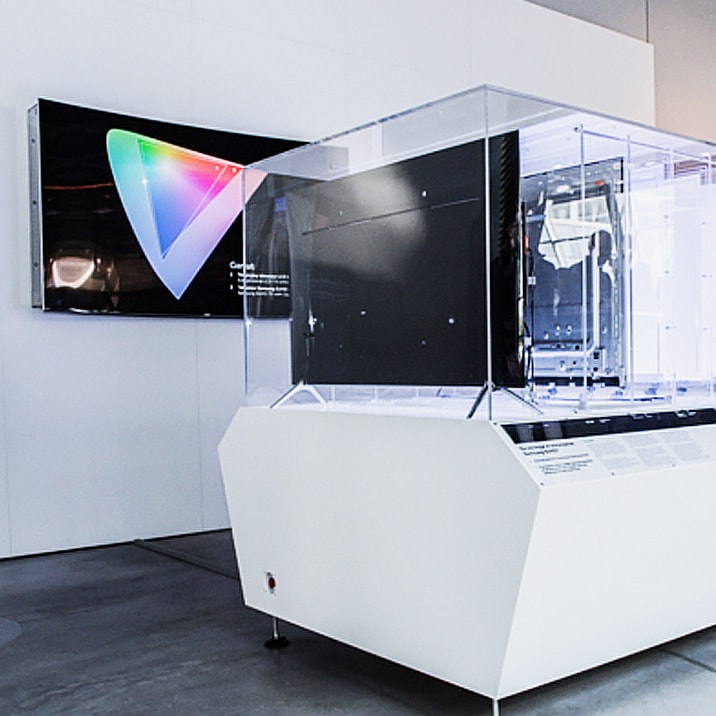 "Samsung Dot's it" educational zone