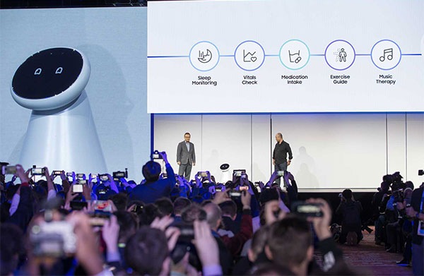 CES2019-Samsung-Press-Conference_Samsug-Bot-Care-Demo.jpg