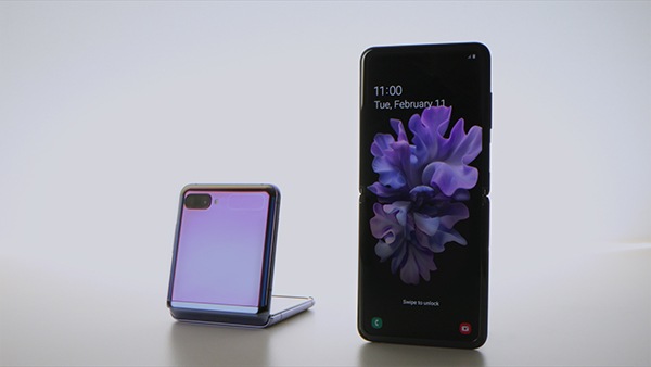 01_galaxyzflip_design_lifestyle.jpg