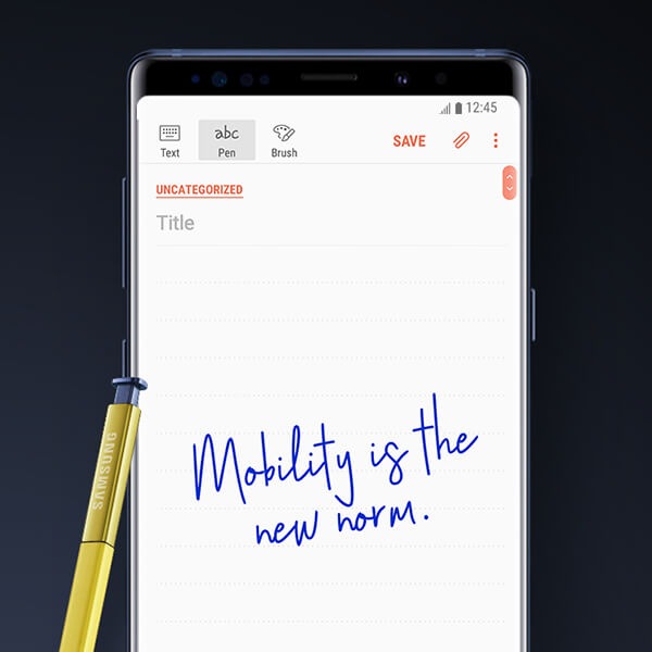 Memo koji glasi „Mobilnost je nova norma” na zaslonu Galaxy Note9 uređaja sa S Pen olovkom.