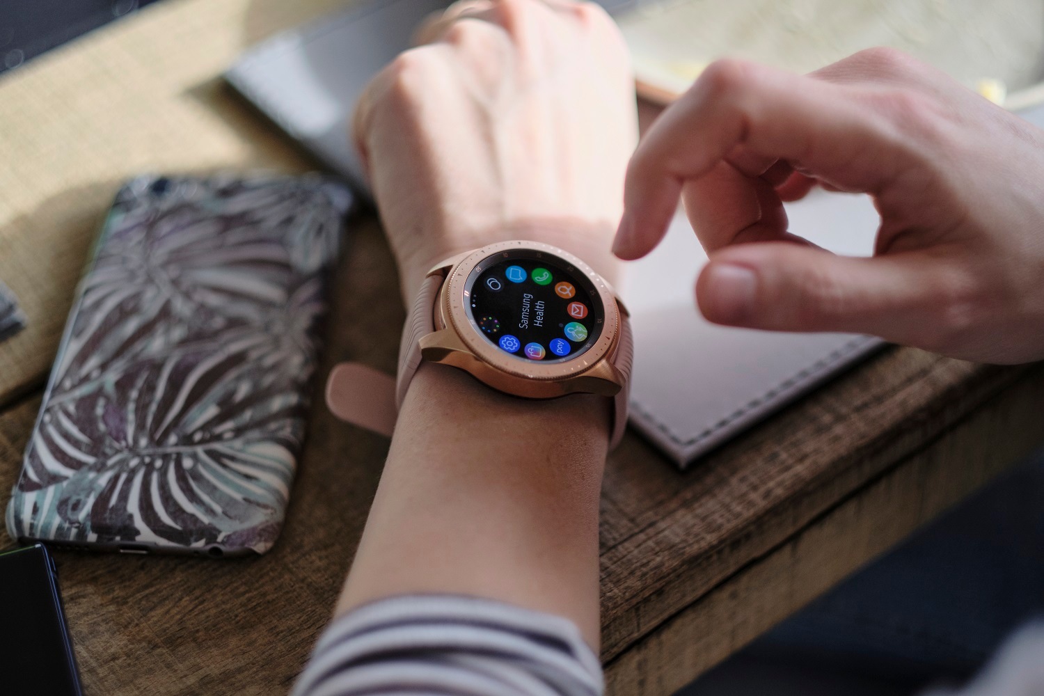 Samsung Galaxy Watch Samsung Galaxy Watch