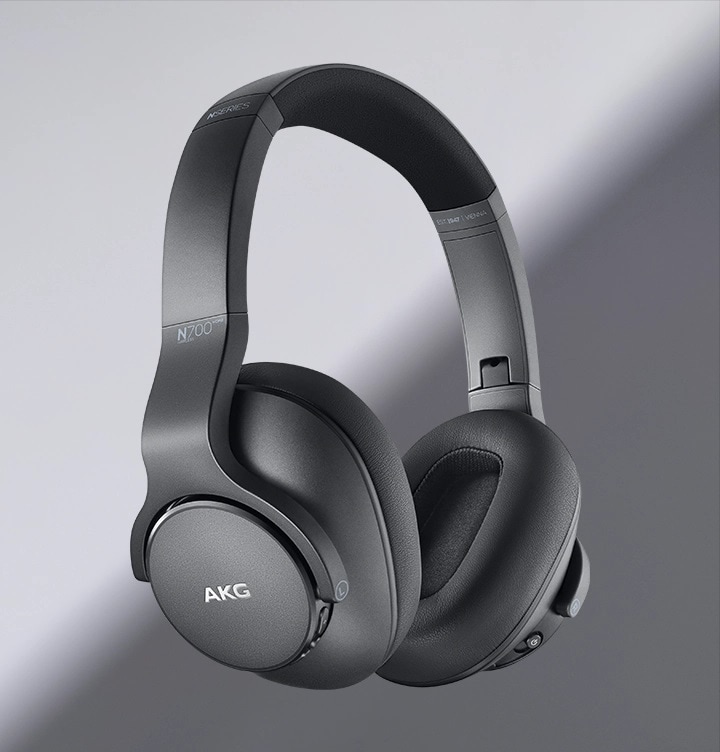 AKG N700