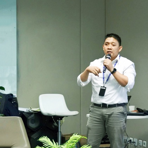 Gambar yang menunjukkan Program kepemimpinan Samsung