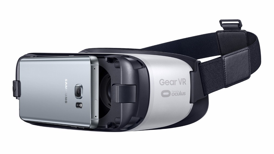 Pengalaman virtual reality yang menakjubkan dengan samsung gear VR Pengalaman virtual reality yang menakjubkan dengan samsung gear VR