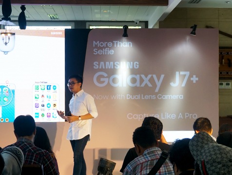 Galaxy J7 + Galaxy J7 +