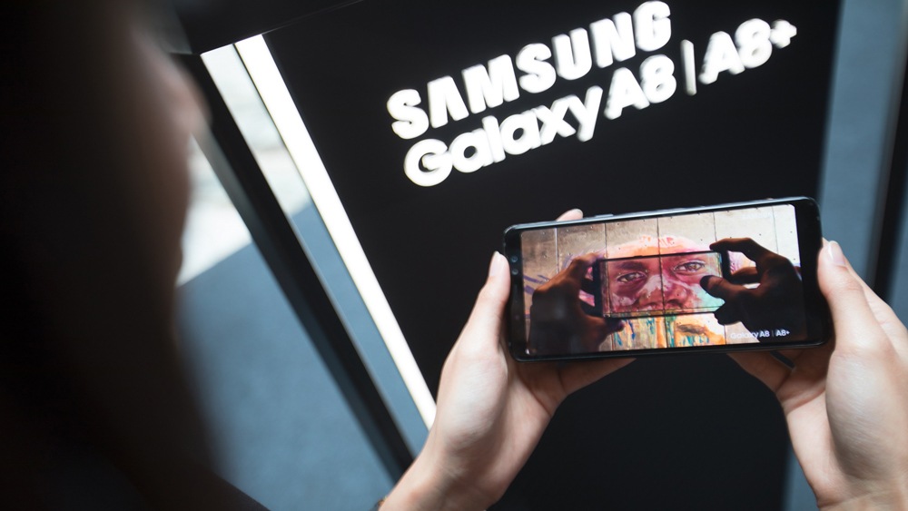 Galaxy A8 2018 - Invinity Display Galaxy A8 2018 - Invinity Display