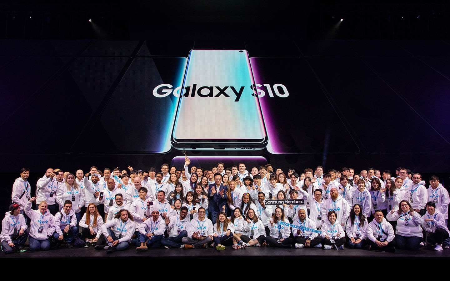 הזדמנות זו נוצרה עבור חברי Samsung Members פעילים בלבד! הזדמנות זו נוצרה עבור חברי Samsung Members פעילים בלבד!