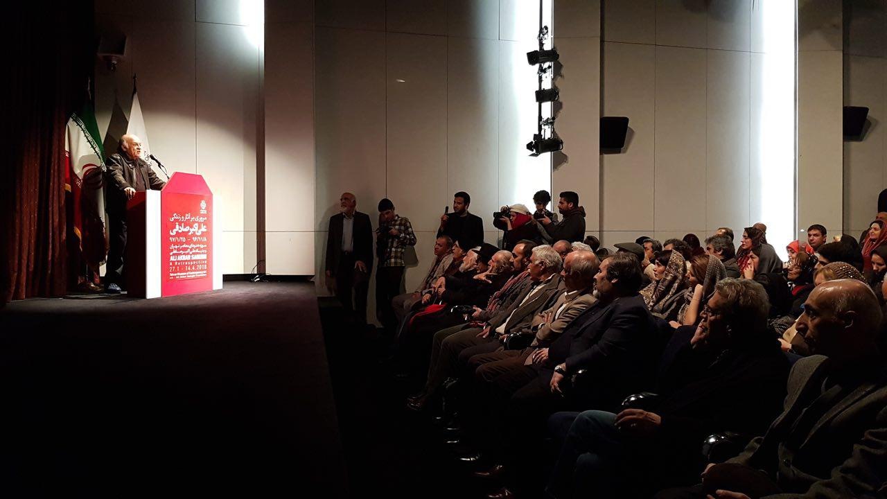 نمایشگاه آثار علیاکبر صادقی با حمایت سامسونگ افتتاح شد نمایشگاه آثار علیاکبر صادقی با حمایت سامسونگ افتتاح شد
