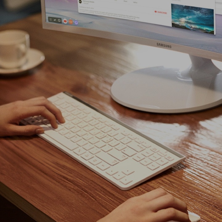Make Your Smartphone a Desktop with Samsung DeX