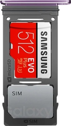 Κοντινό πλάνο του Galaxy S9+ με ανοιχτό δίσκο SIM και τοποθετημένη κάρτα microSD Samsung 256 GB