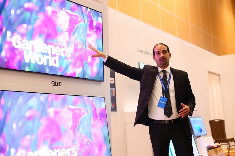 Samsung Hosts Technical Seminar on QLED TV During Samsung MENA Forum 2017 in Singapore Samsung Hosts Technical Seminar on QLED TV During Samsung MENA Forum 2017 in Singapore