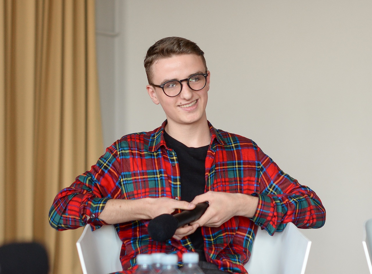 R. Mackevičius su moksleiviais diskutavo apie skaitmeninį etiketą R. Mackevičius su moksleiviais diskutavo apie skaitmeninį etiketą