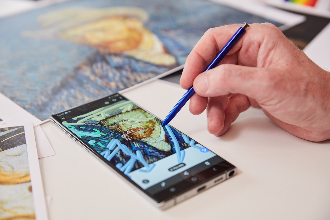 Kaip atrodytų klasikų kūriniai „Instagram“ amžiuje? Kaip atrodytų klasikų kūriniai „Instagram“ amžiuje?