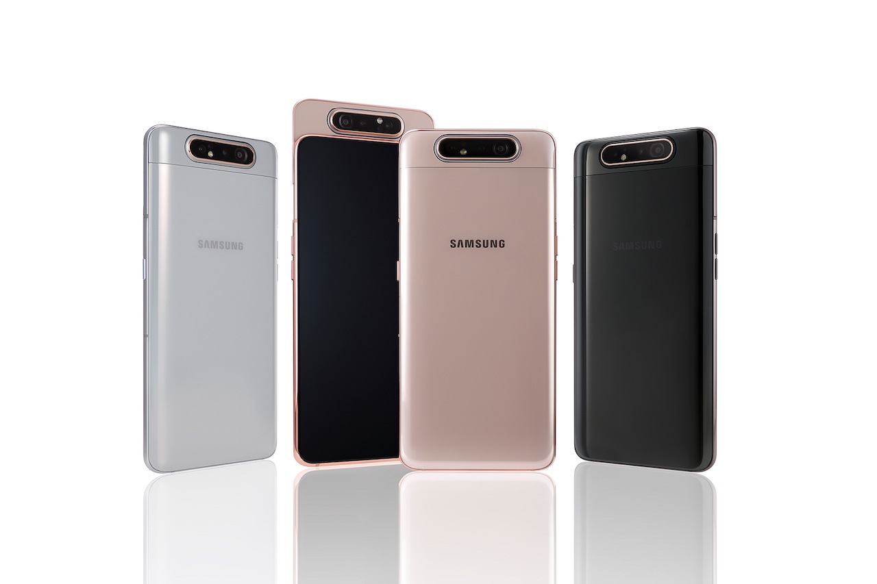 „Samsung“ pristatė pirmąjį „Galaxy“ išmanųjį su besisukančia kamera „Samsung“ pristatė pirmąjį „Galaxy“ išmanųjį su besisukančia kamera