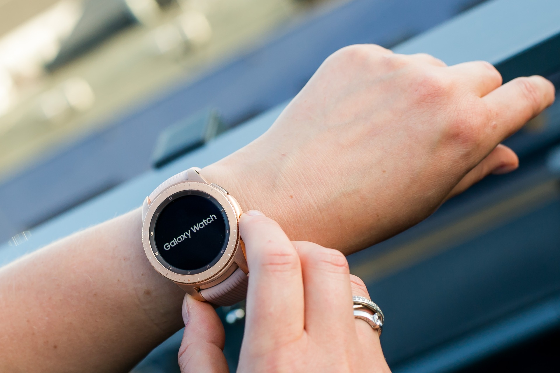 „Samsung“ pristatė naujieną išmaniųjų laikrodžių gerbėjams – „Galaxy Watch“ „Samsung“ pristatė naujieną išmaniųjų laikrodžių gerbėjams – „Galaxy Watch“