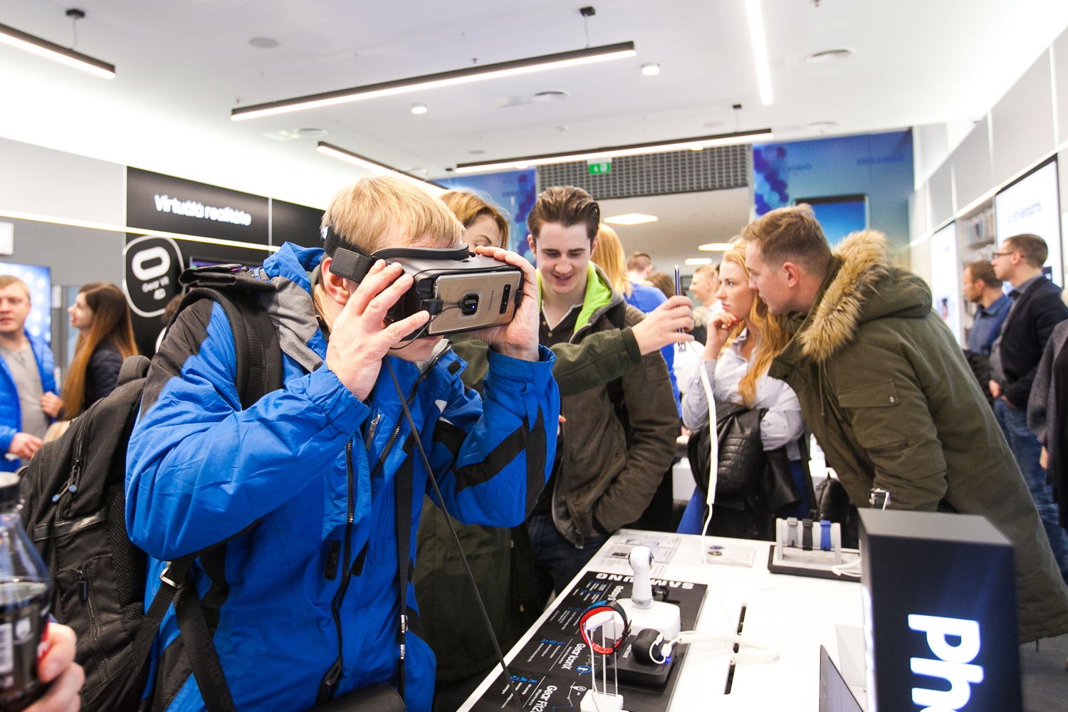 Samsung attīsta mazumtirdzniecības tīklu Latvijā Samsung attīsta mazumtirdzniecības tīklu Latvijā