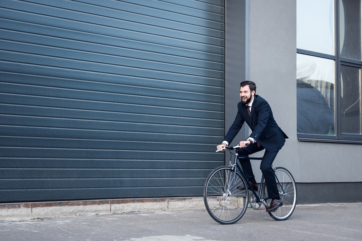 Uz darbu ar velosipēdu – četri būtiskākie ieguvumi Uz darbu ar velosipēdu – četri būtiskākie ieguvumi
