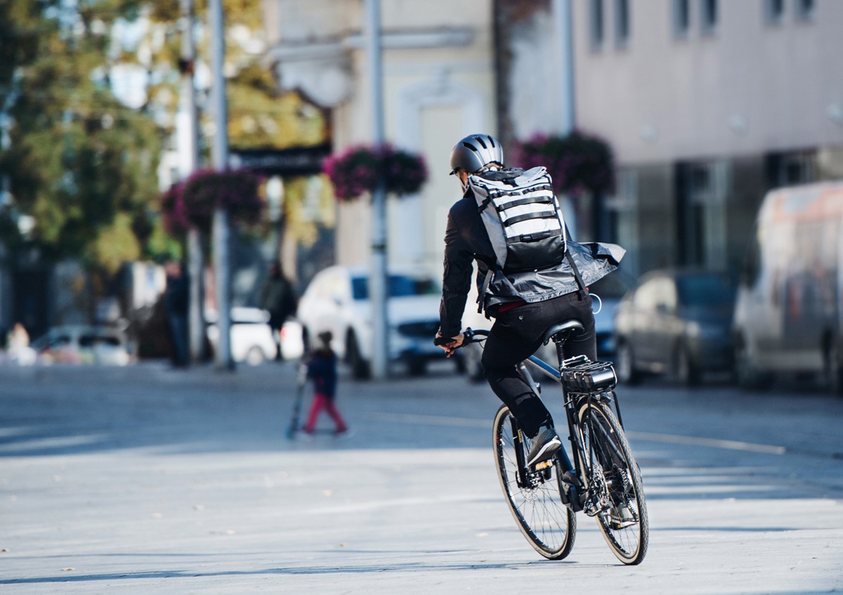 Uz darbu ar velosipēdu – četri būtiskākie ieguvumi Uz darbu ar velosipēdu – četri būtiskākie ieguvumi