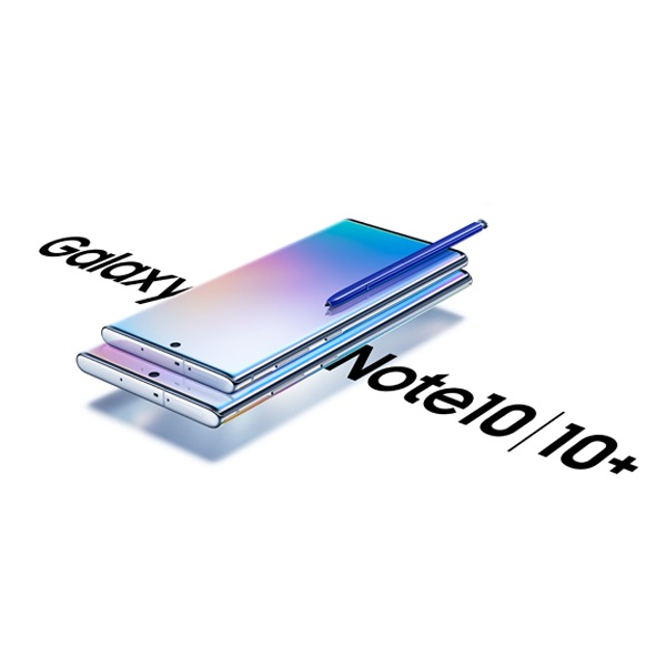 2 models of Galaxy Note10, Note10 plus with a blue S pen