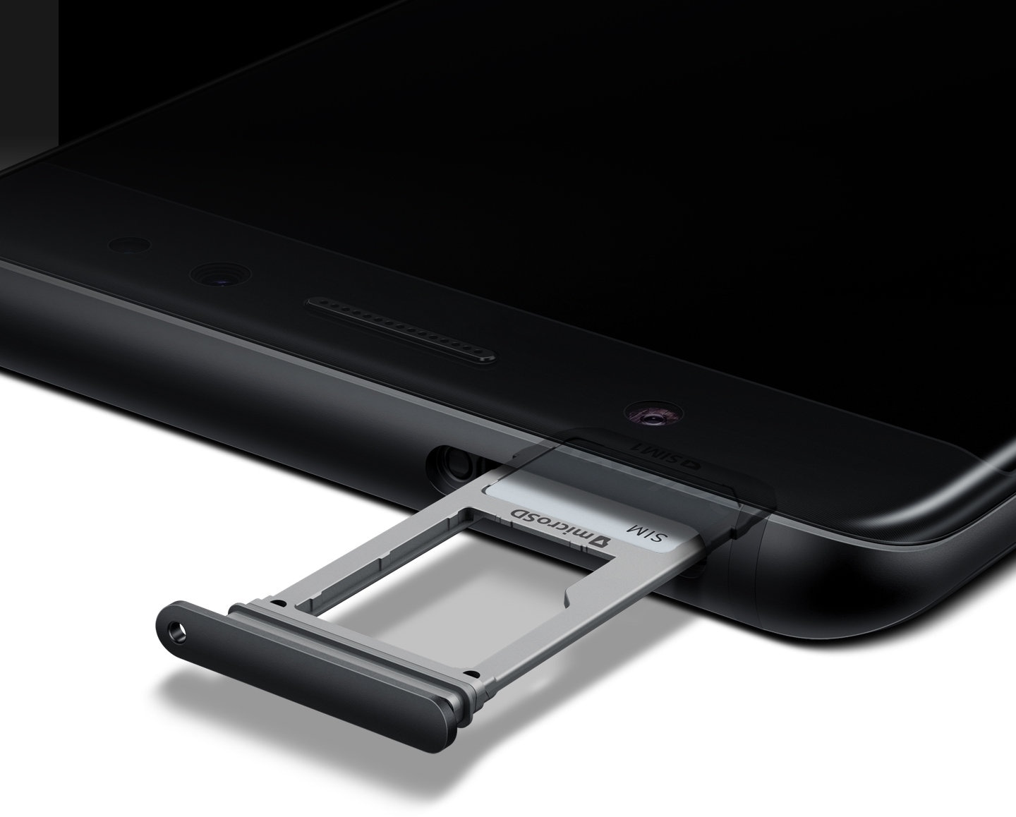 Galaxy Note FE Black Onyx with external memory slot open