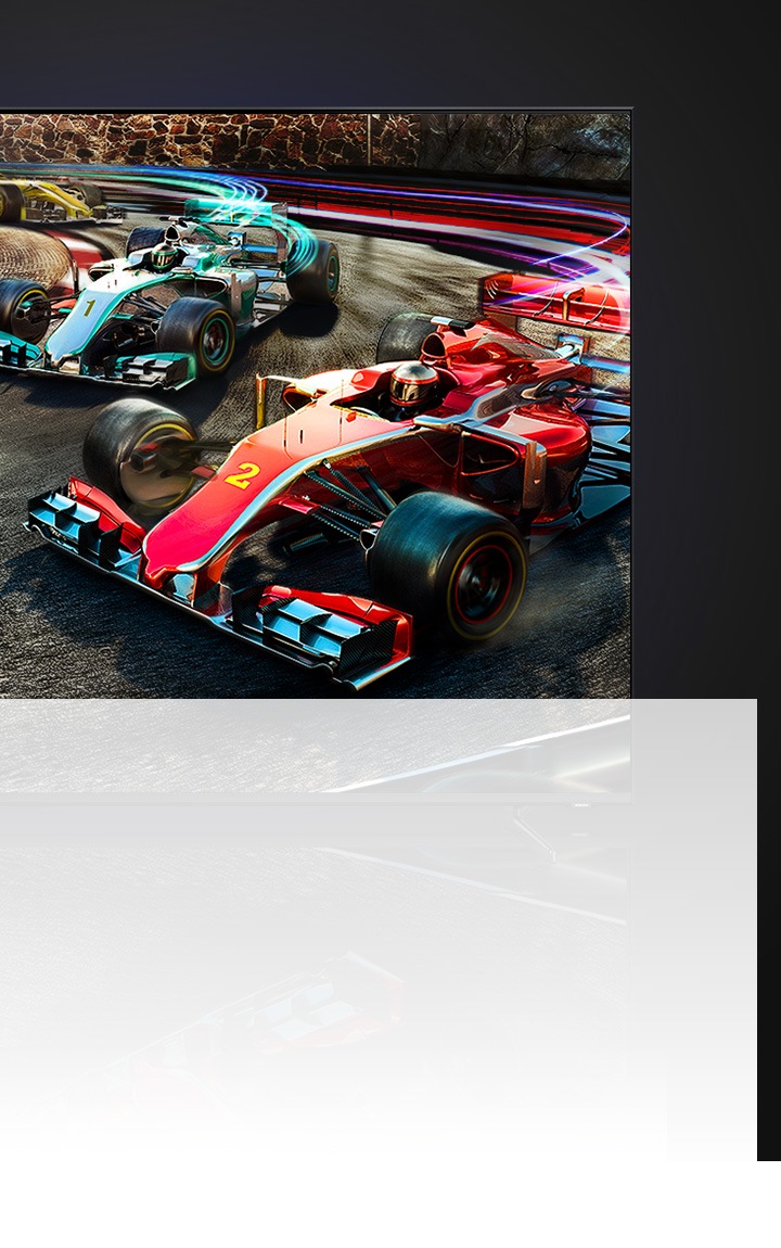 Un téléviseur de jeux montre des voitures de Formule 1 bleues et rouges qui s'affrontent au cours d’une partie