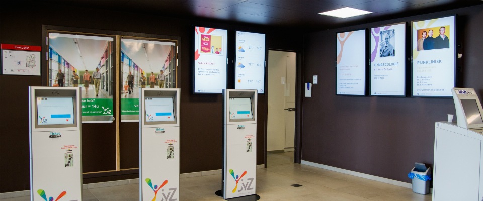 hospital digital signage hospital digital signage