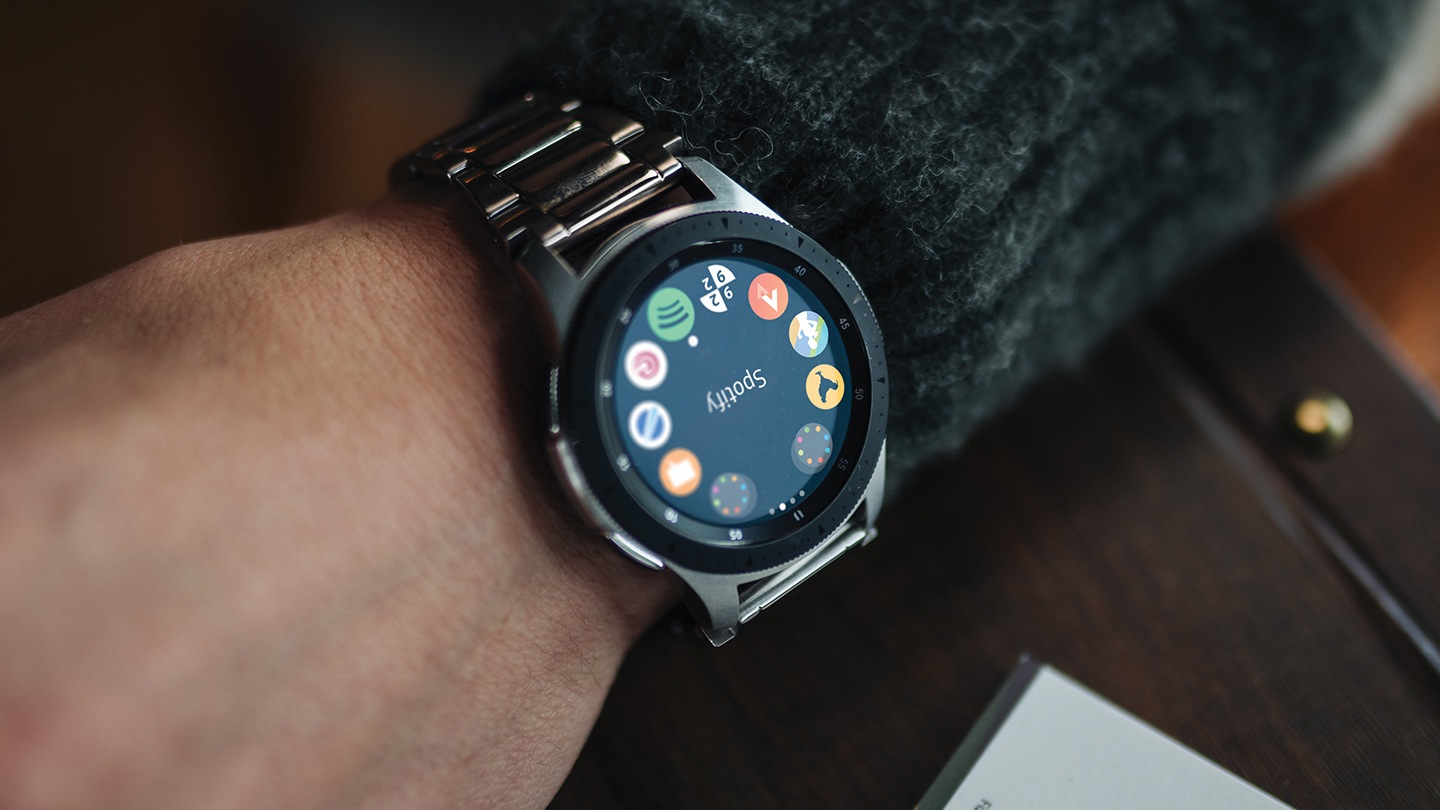 galaxy watch silver