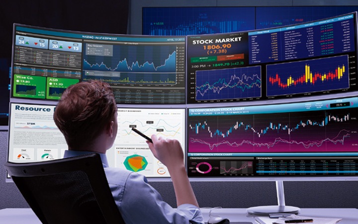 Ekrany Samsung do control roomów są łatwe w montażu i konserwacji