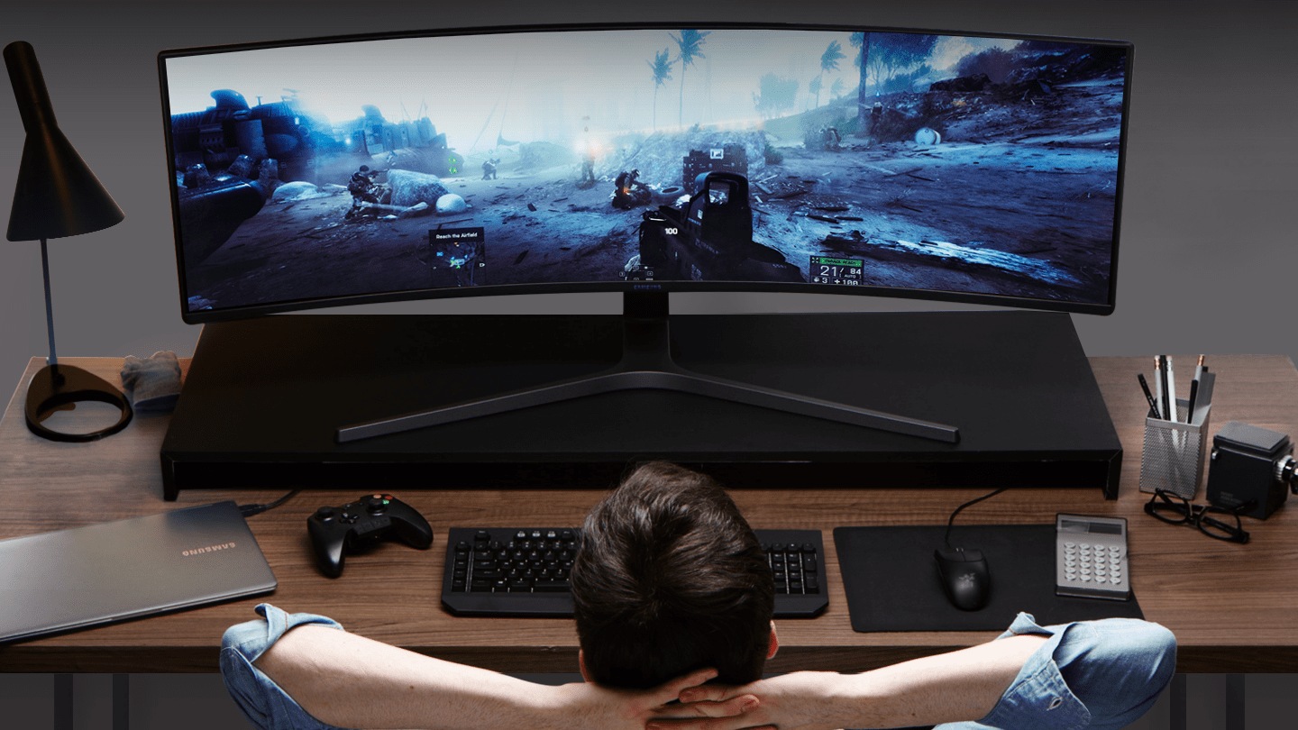 Poznaj wszystkie monitory z zakrzywionym ekranem Samsung Curved - idealne monitory do gier, pracy i biznesu