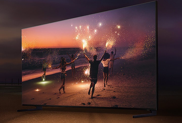Q HDR w telewizorach z technologią 8K Samsung QLED gwarantuje jasność aż do 4000 nitów, zapewniając pełną głębię obrazu