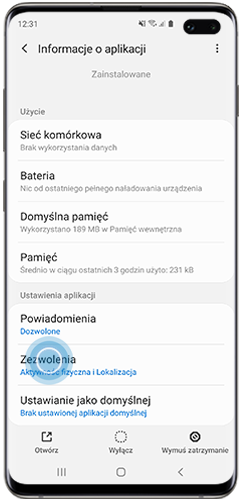 Opcja Zezwolenia wybrana w menu Informacje o aplikacji na smartfonie Galaxy