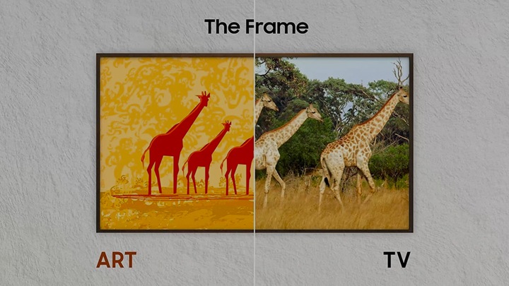 Imagens de girafas num ecrã dividido numa TV The Frame ilustram a comparação entre o Modo Arte e o Modo TV.