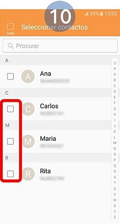 Selecione os contactos que pretende que sejam definidos como destinatarios das mensagens SOS. Pode selecionar ate 4 contactos