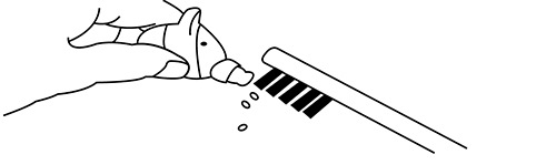 Use a escova para remover cuidadosamente a sujidade e detritos