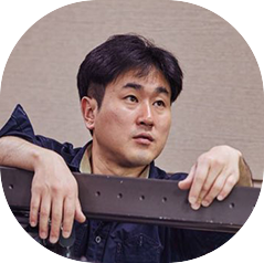 유억 감독 이미지