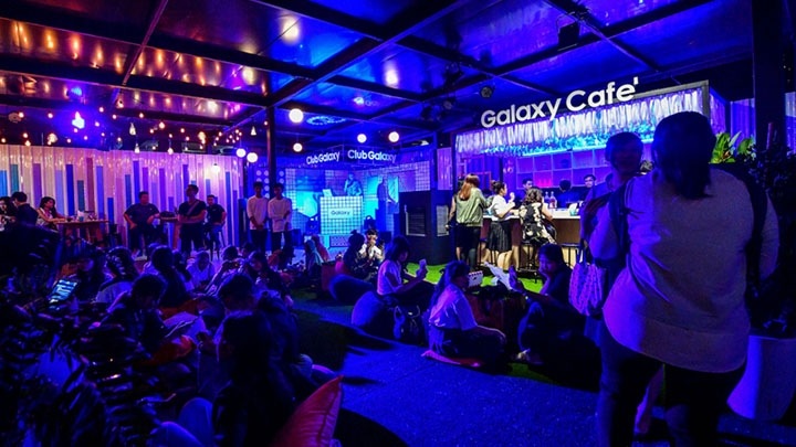 Galaxy Caf'e