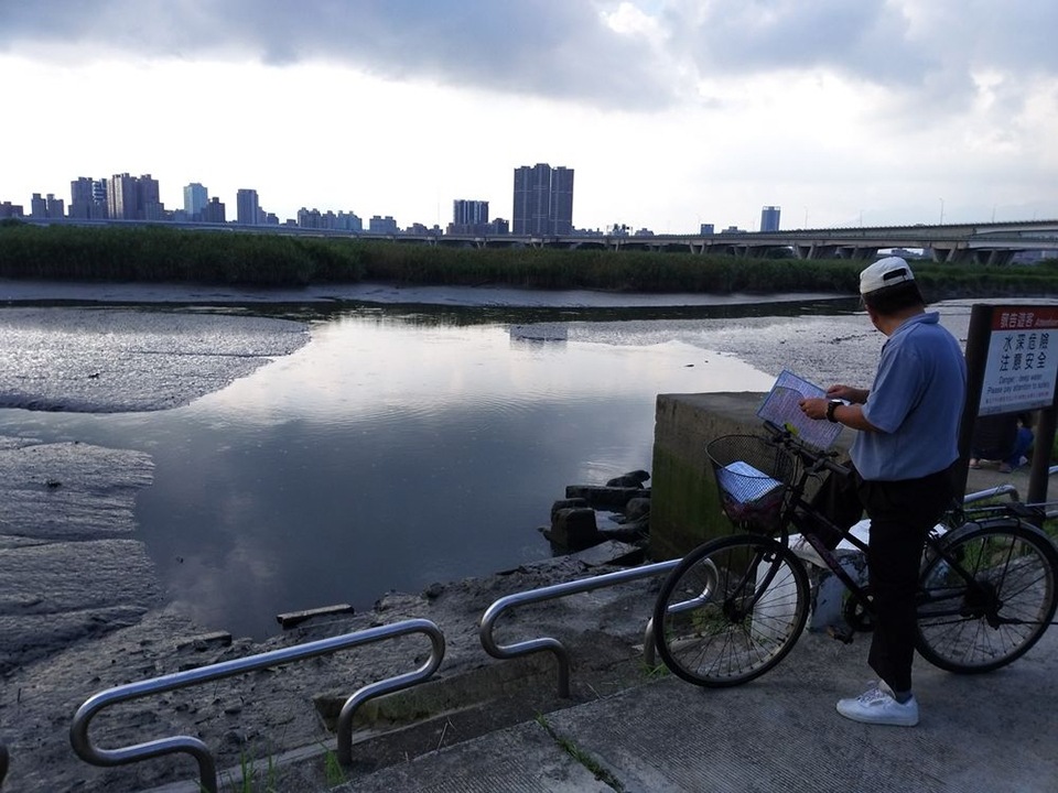 自動拍攝成像 (不開景深) 自動拍攝成像 (不開景深)