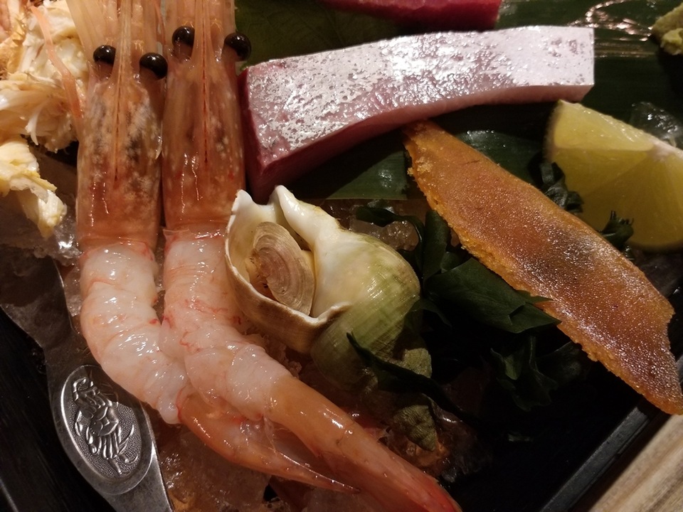 蝦蝦 + 螺肉 + 烏魚子 蝦蝦 + 螺肉 + 烏魚子